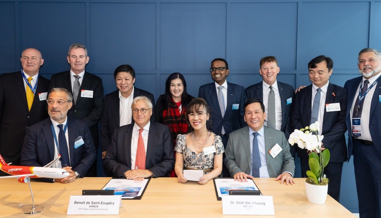 Vietjet và Airbus ký kết hợp đồng 20 tàu A330neo trị giá 7,4 tỷ Đô la Mỹ tại Farnborough Airshow ảnh 1