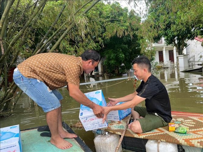 Dồn lực hỗ trợ người dân vùng rốn lũ Nho Quan ảnh 3