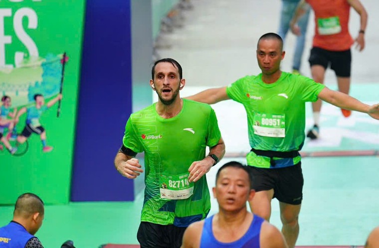 Runner quốc tế “tham dự VPIM để thấy mình giống người Hà Nội hơn” ảnh 2