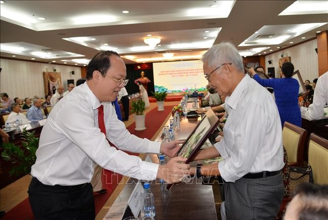 Tri ân đóng góp của các nhà giáo đi B và nhà giáo nội đô ảnh 3