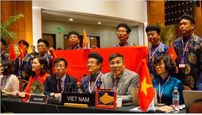 "Lễ hội vía Bà Chúa Xứ núi Sam" được UNESCO ghi danh là Di sản văn hóa phi vật thể ảnh 1