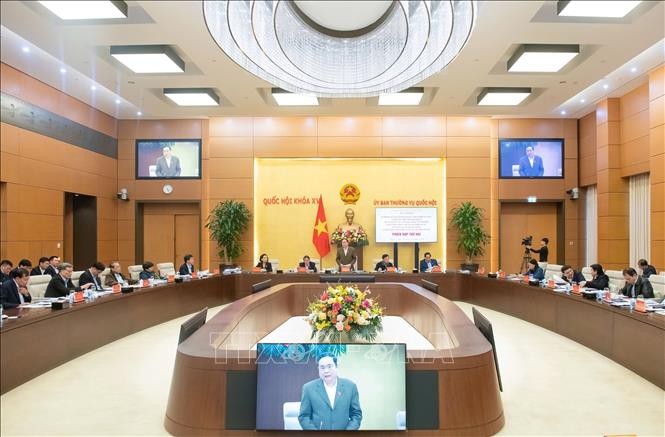 Chủ tịch Quốc hội chủ trì Phiên họp thứ hai Ban Chỉ đạo tổng kết Nghị quyết số 18-NQ/TW ảnh 4