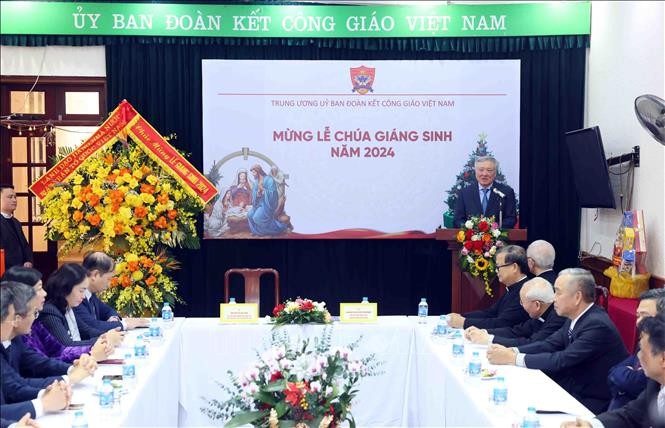 Phó Thủ tướng Nguyễn Hòa Bình chúc mừng Giáng sinh các tổ chức tôn giáo ảnh 3