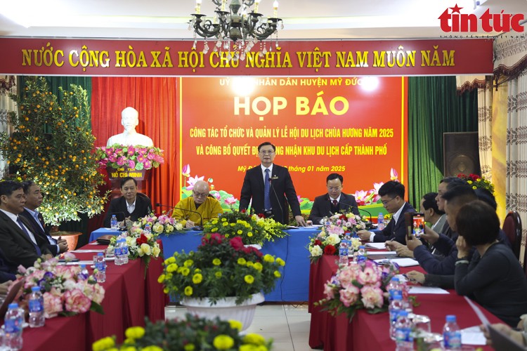 Lễ hội chùa Hương 2025: Đổi mới tổ chức, nâng tầm giá trị văn hóa ảnh 1