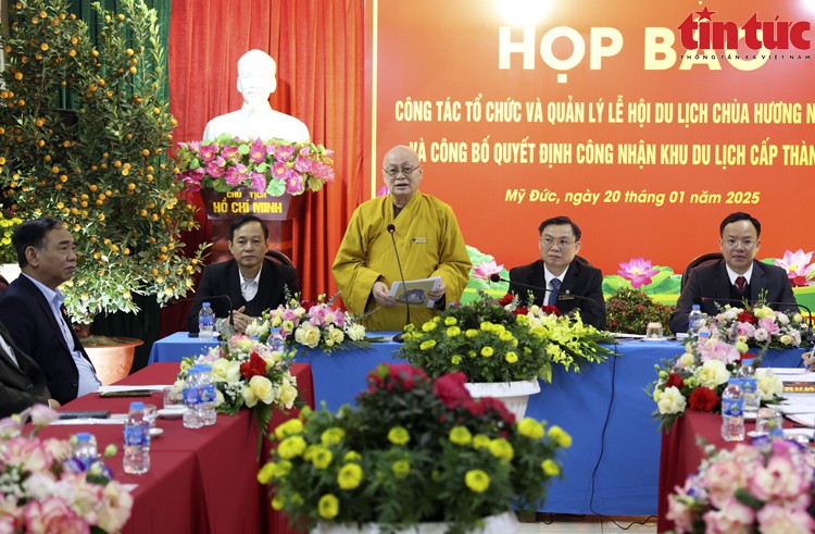 Lễ hội chùa Hương 2025: Đổi mới tổ chức, nâng tầm giá trị văn hóa ảnh 2