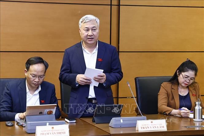 Bên lề Kỳ họp bất thường lần thứ 9, Quốc hội khóa XV: Nỗ lực cho mục tiêu GDP tăng 8% trở lên ảnh 1