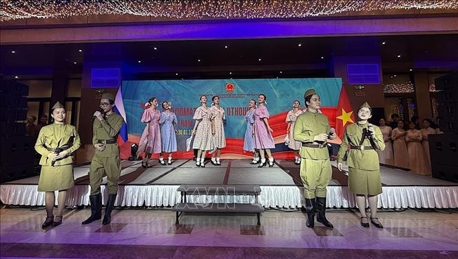 Lễ kỷ niệm 75 năm ngày thiết lập quan hệ ngoại giao giữa Việt Nam và LB Nga ảnh 2