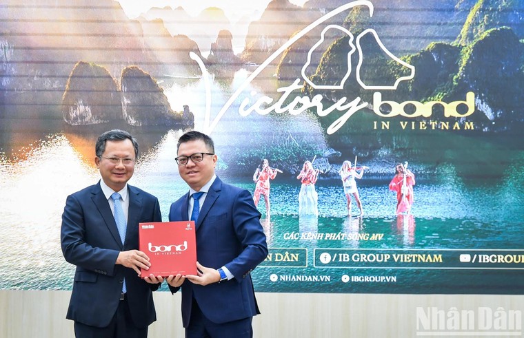 Báo Nhân Dân ra mắt video âm nhạc "Victory - Bond in Vietnam" ảnh 6