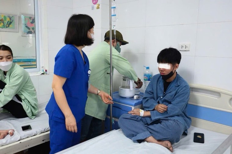 Trẻ trên 10 tuổi mắc sởi cũng có thể diễn biến nặng ảnh 1