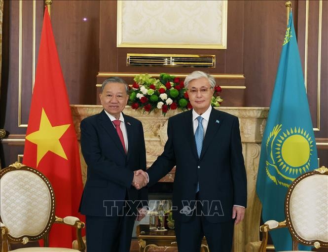 Tổng Bí thư Tô Lâm và Phu nhân bắt đầu thăm cấp Nhà nước Cộng hòa Kazakhstan ảnh 5