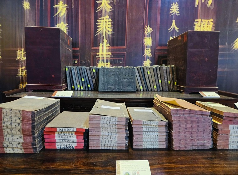 87 bảo vật Quốc gia được giới thiệu đến công chúng TP Hồ Chí Minh ảnh 7