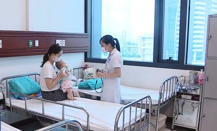 Dịch COVID-19 gia tăng, trẻ nhỏ dễ mắc bệnh và bị biến chứng ảnh 2