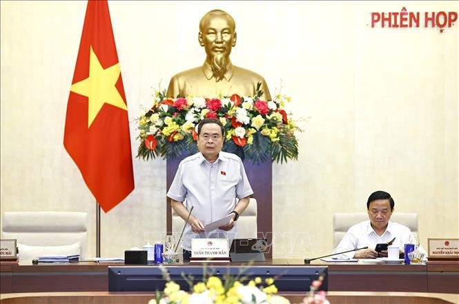 Bế mạc Phiên họp thứ 46 của Ủy ban Thường vụ Quốc hội ảnh 1