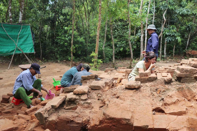 Những phát hiện mới trong quá trình khai quật tại Khu đền tháp Mỹ Sơn ảnh 8
