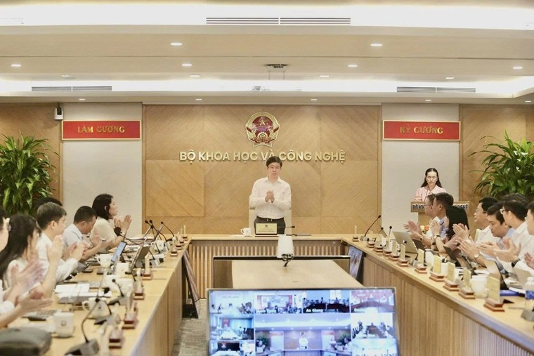 Tháo gỡ vướng mắc trong phân cấp, phân quyền lĩnh vực khoa học và công nghệ ảnh 1