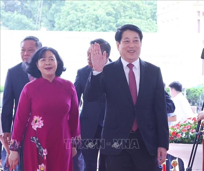 Lãnh đạo Đảng, Nhà nước dự Lễ công bố các nghị quyết, quyết định sáp nhập đơn vị hành chính ảnh 2