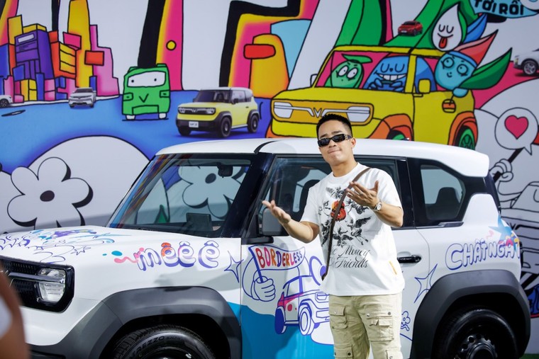 Hà Nội bùng nổ với sự kiện “Thu xăng - Đổi điện”: Drift nghẹt thở, lái thử “phê”, lên đời xe điện ngay tại sự kiện ảnh 8