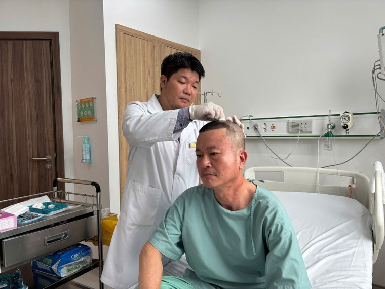 Bất ngờ phát hiện u não giữa kỳ nghỉ tại Phú Quốc ảnh 1