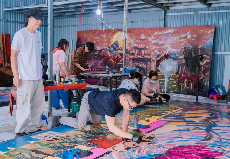 Hành trình lịch sử dân tộc qua nghệ thuật sơn mài ảnh 4