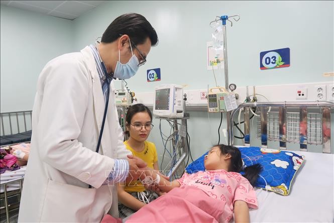 Cảnh báo số ca sốt xuất huyết tăng mạnh ảnh 1