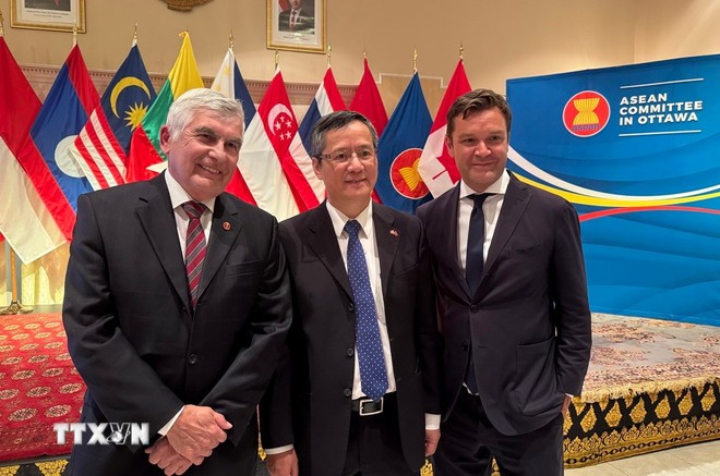 Việt Nam góp phần đưa quan hệ ASEAN - Canada ngày càng phát triển bền vững ảnh 1