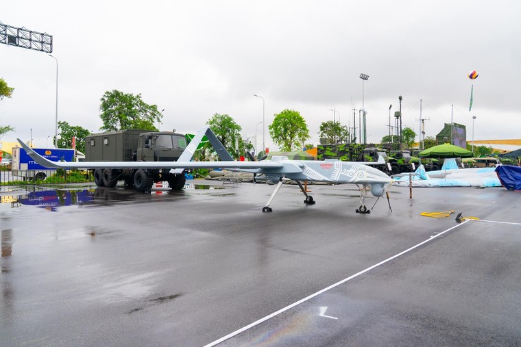Nhiều khí tài công nghệ cao được Viettel trình diễn tại triển lãm lớn nhất từ trước tới nay ảnh 3