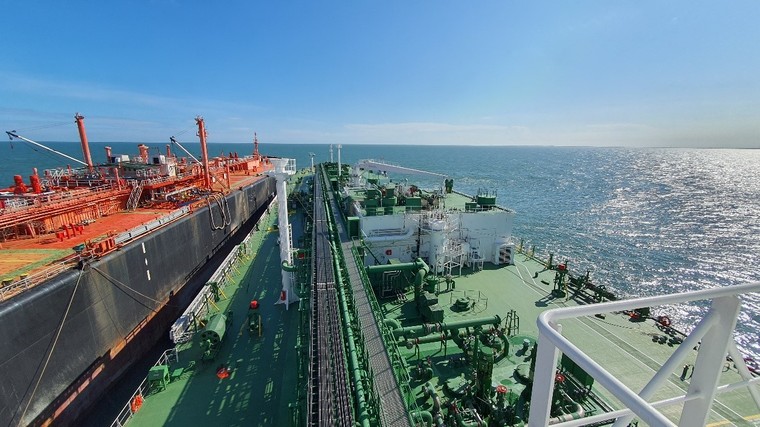 Kho LPG nổi – biểu tượng của PV GAS tại miền Bắc ảnh 1