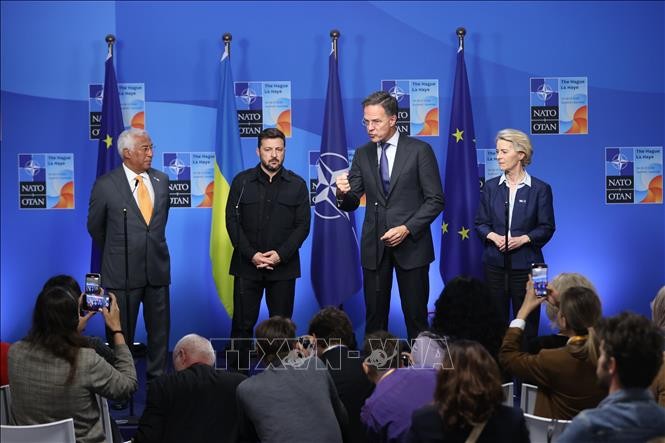 Tiết lộ nội dung chính của hội nghị thượng đỉnh "liên minh tự nguyện" về đảm bảo an ninh cho Ukraine ảnh 1