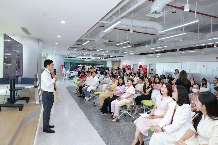AIA Việt Nam cùng BCNV đồng hành nâng cao nhận thức ung thư vú ảnh 3