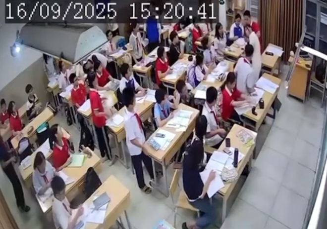 Vụ học sinh bạo lực với cô giáo: Vụ trưởng Vụ Học sinh, sinh viên nói gì? ảnh 1