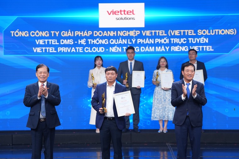 Viettel Solutions khẳng định năng lực công nghệ Việt với hai sản phẩm đạt Giải thưởng Chuyển đổi số Việt Nam 2025 ảnh 1