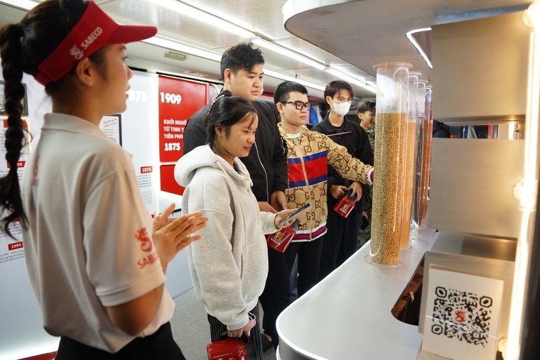 SABECO đóng góp 1 tỷ đồng hỗ trợ khắc phục thiệt hại sau bão lũ cho người dân tại Nghệ An và Hà Tĩnh ảnh 4