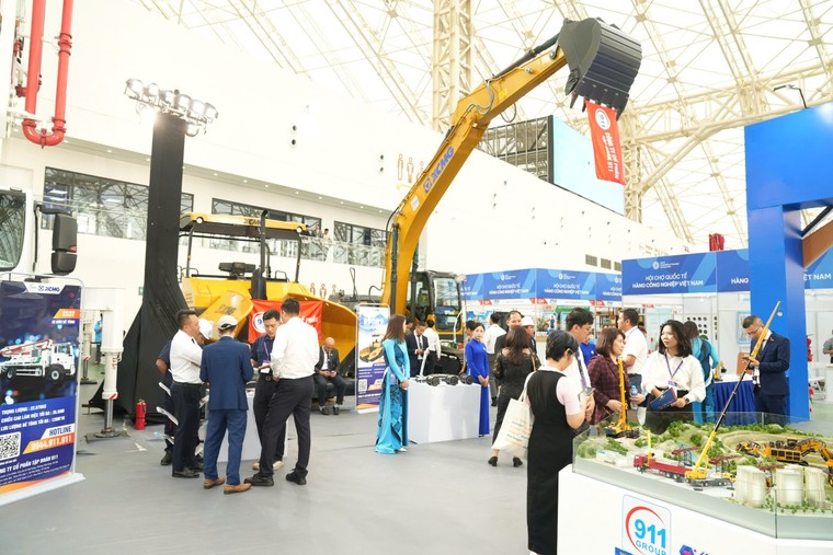 Khai mạc Tuần lễ Công nghiệp và Công nghệ Việt Nam 2025 tại Trung tâm triển lãm Việt Nam ảnh 7