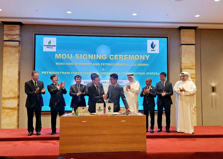 Lễ ký kết thỏa thuận hợp tác giữa PVFCCo – Phú Mỹ và NSRP tại Kuwait: Bước tiến chiến lược trong phát triển chuỗi giá trị hóa dầu – hóa chất ảnh 1
