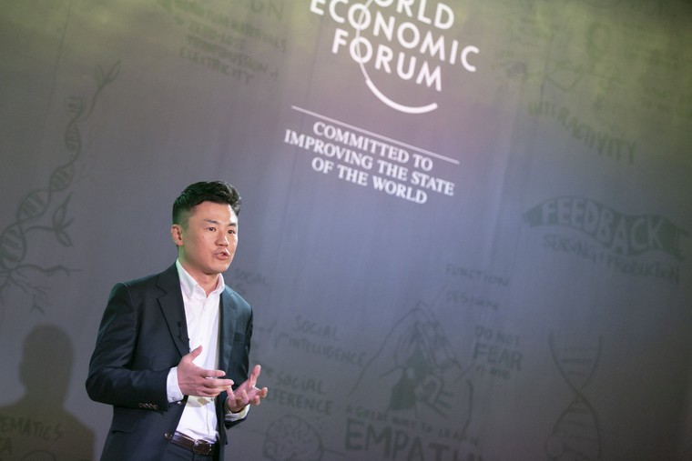 Những công nghệ hứa hẹn đột phá tương lai tại sân khấu VinFuture 2025 ảnh 1