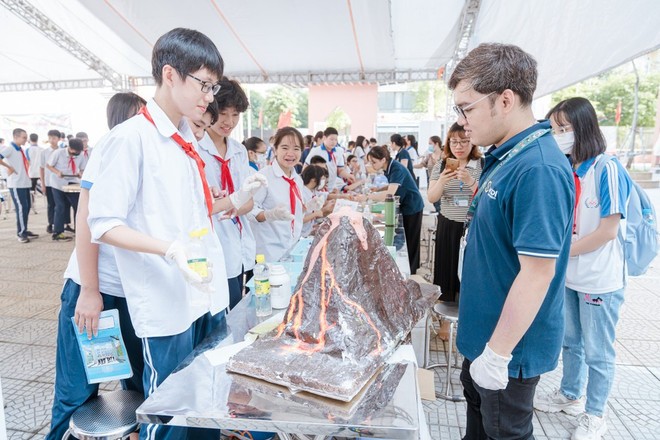 Đề xuất đầu tư hơn 580.000 tỷ đồng hiện đại hóa, nâng cao chất lượng giáo dục ảnh 1