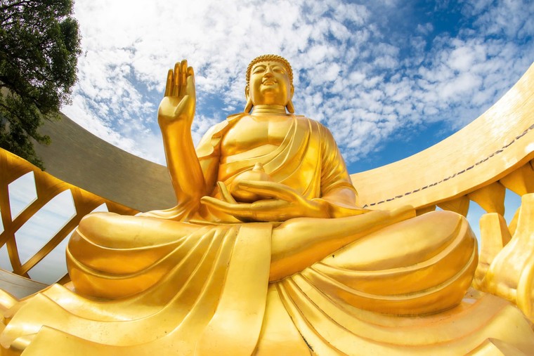 Du khách sẽ được chiêm bái tượng Phật Câu Na Hàm Mâu Ni tại núi Bà Đen đúng vào Tết Dương lịch ảnh 1