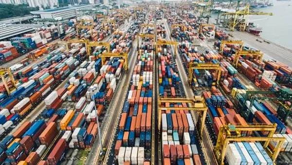 Xuất hiện tình trạng chưa từng có trong thương mại giữa Liên bang Nga và EU ảnh 1