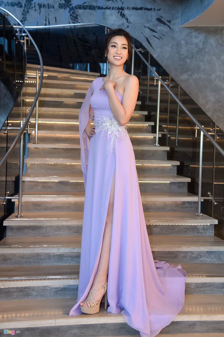 Đỗ Mỹ Linh, Huyền My đọ sắc Hoa hậu đẹp nhất thế giới ở Sài Gòn ảnh 5
