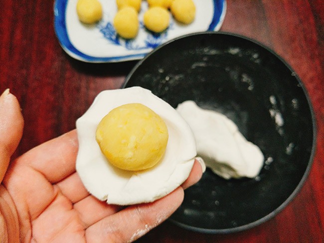 Tết Hàn thực trổ tài làm bánh chay nhân đậu xanh đãi cả gia đình ảnh 6