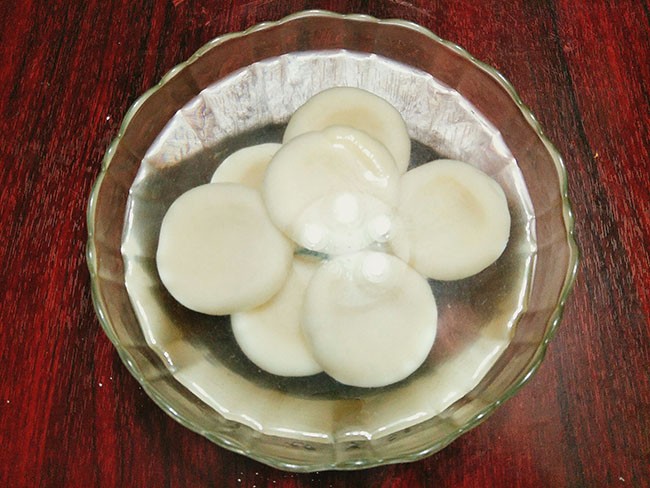 Tết Hàn thực trổ tài làm bánh chay nhân đậu xanh đãi cả gia đình ảnh 7