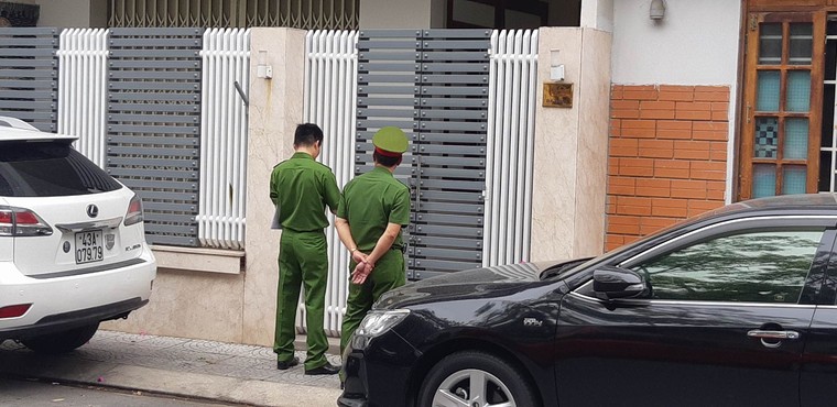 Khám nhà 2 cựu Chủ tịch Đà Nẵng Trần Văn Minh, Văn Hữu Chiến ảnh 1