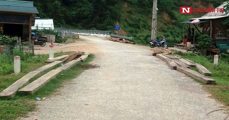 Nghệ An: Gỗ lậu nằm la liệt trên đường, chủ rừng có vô can? ảnh 1