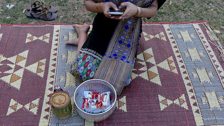 Hình ảnh đẹp mỗi sáng trên khắp đất nước Lào ảnh 4