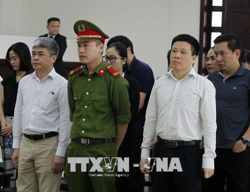 Vợ bị cáo Nguyễn Xuân Sơn xin khắc phục hậu quả để giảm tội ảnh 2