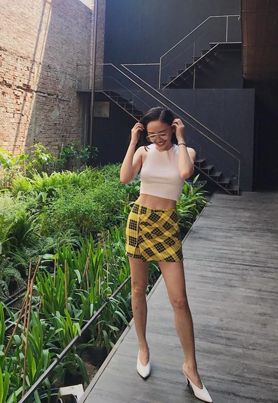 Sao Việt chuộng sắc trắng trong mùa oi nồng ảnh 9