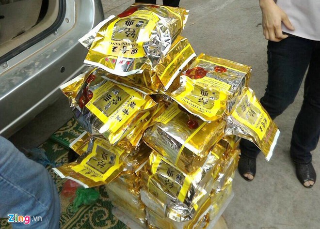 Phát hiện 30 kg ma túy trong lốp dự phòng trên chiếc Fortuner ảnh 1