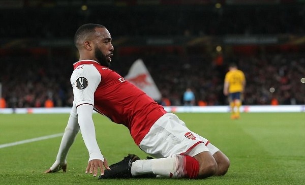 Xem màn trình diễn cuối cùng ở đấu trường châu Âu trên sân Emirates của HLV Wenger ảnh 1