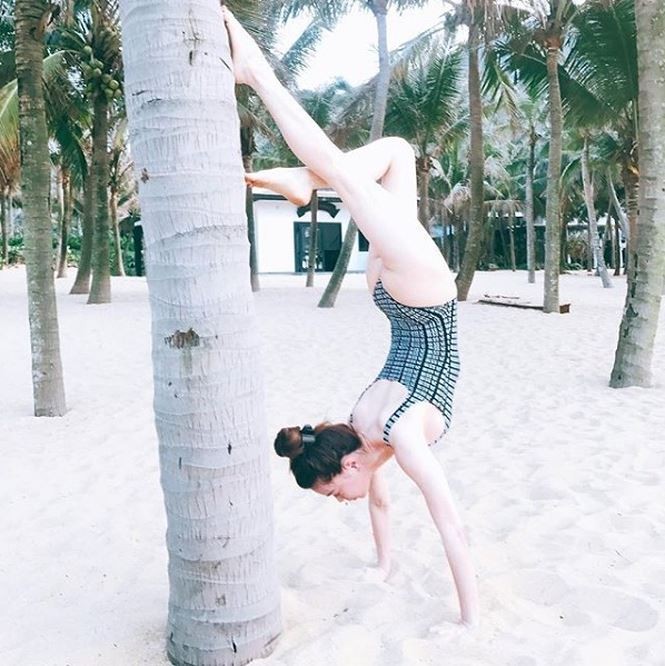 Vừa đầu hè, loạt mỹ nhân Việt đã ‘đốt mắt’ fan với bikini nóng bỏng ảnh 12