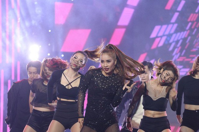 Vợ Phạm Anh Khoa nói gì trước thông tin chồng bị vũ công Phạm Lịch tố gạ tình bằng lời lẽ tục tĩu? ảnh 1